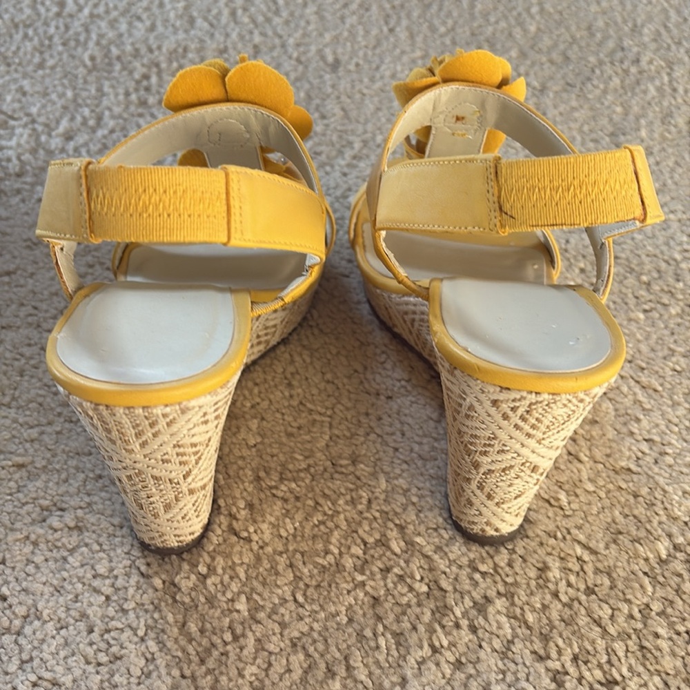 Avon fashion Wedge Sandals and Handbag - Picture 3 of 17